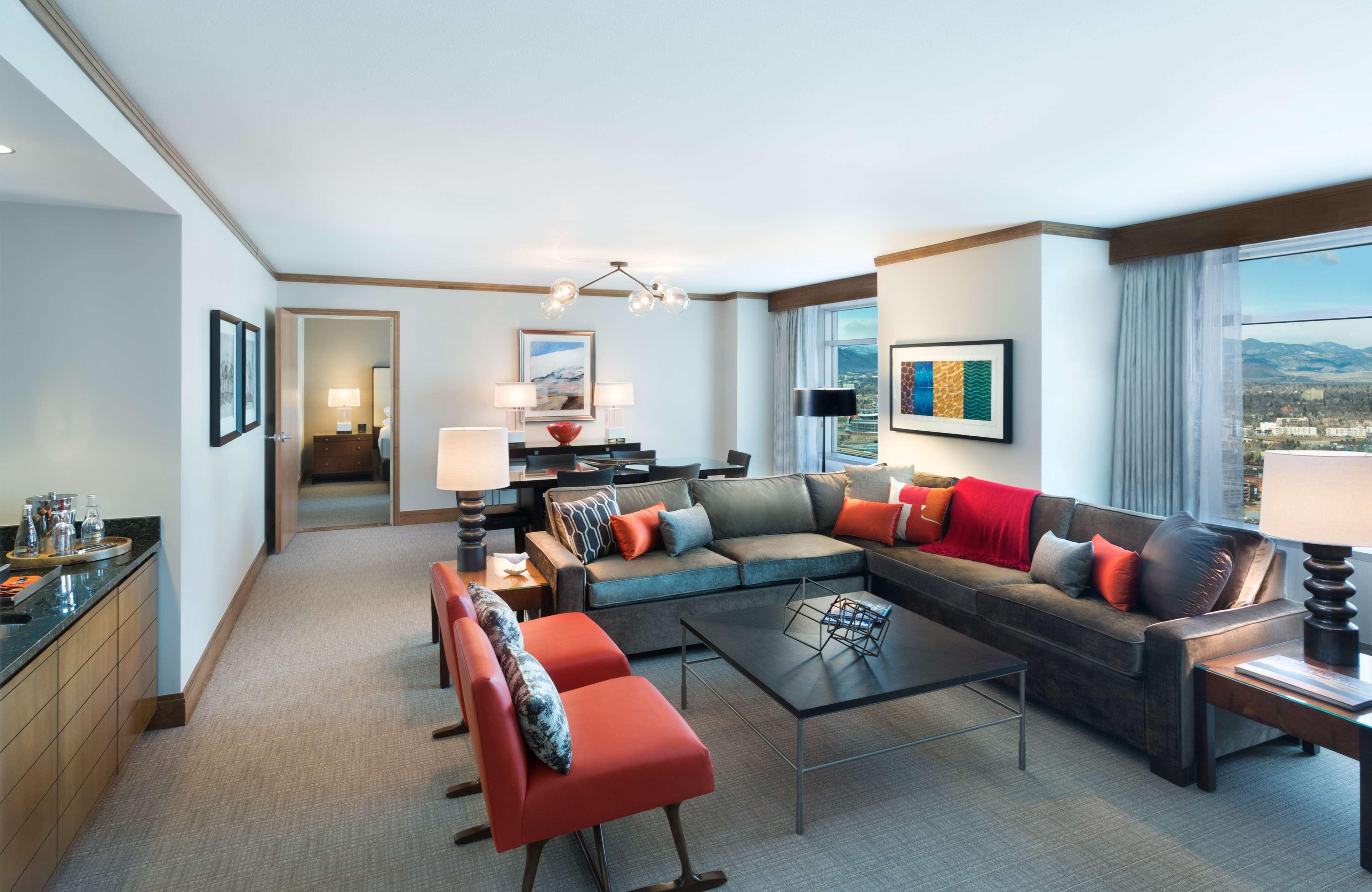 Hampton Inn & Suites Denver-Cherry Creek Экстерьер фото