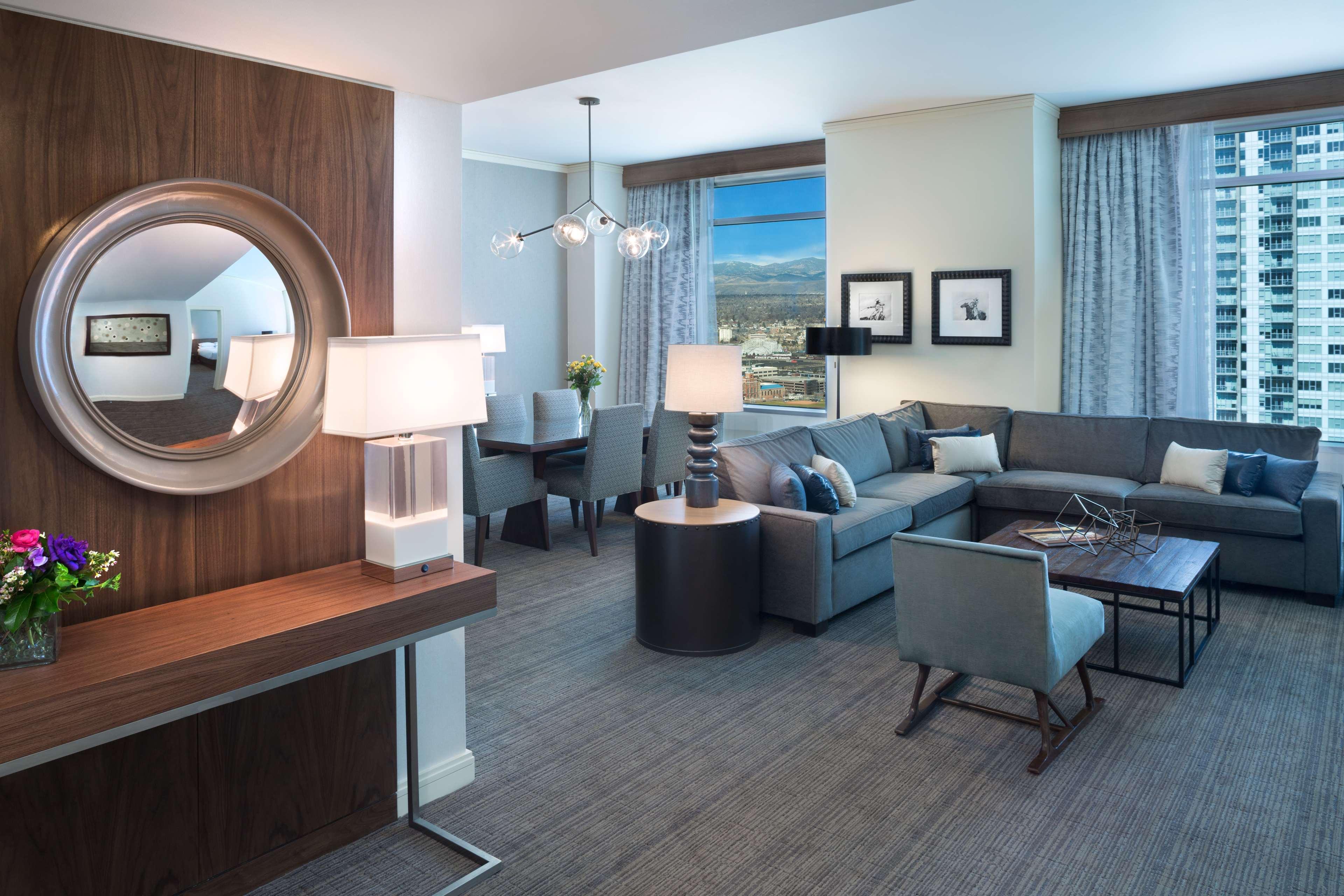 Hampton Inn & Suites Denver-Cherry Creek Экстерьер фото