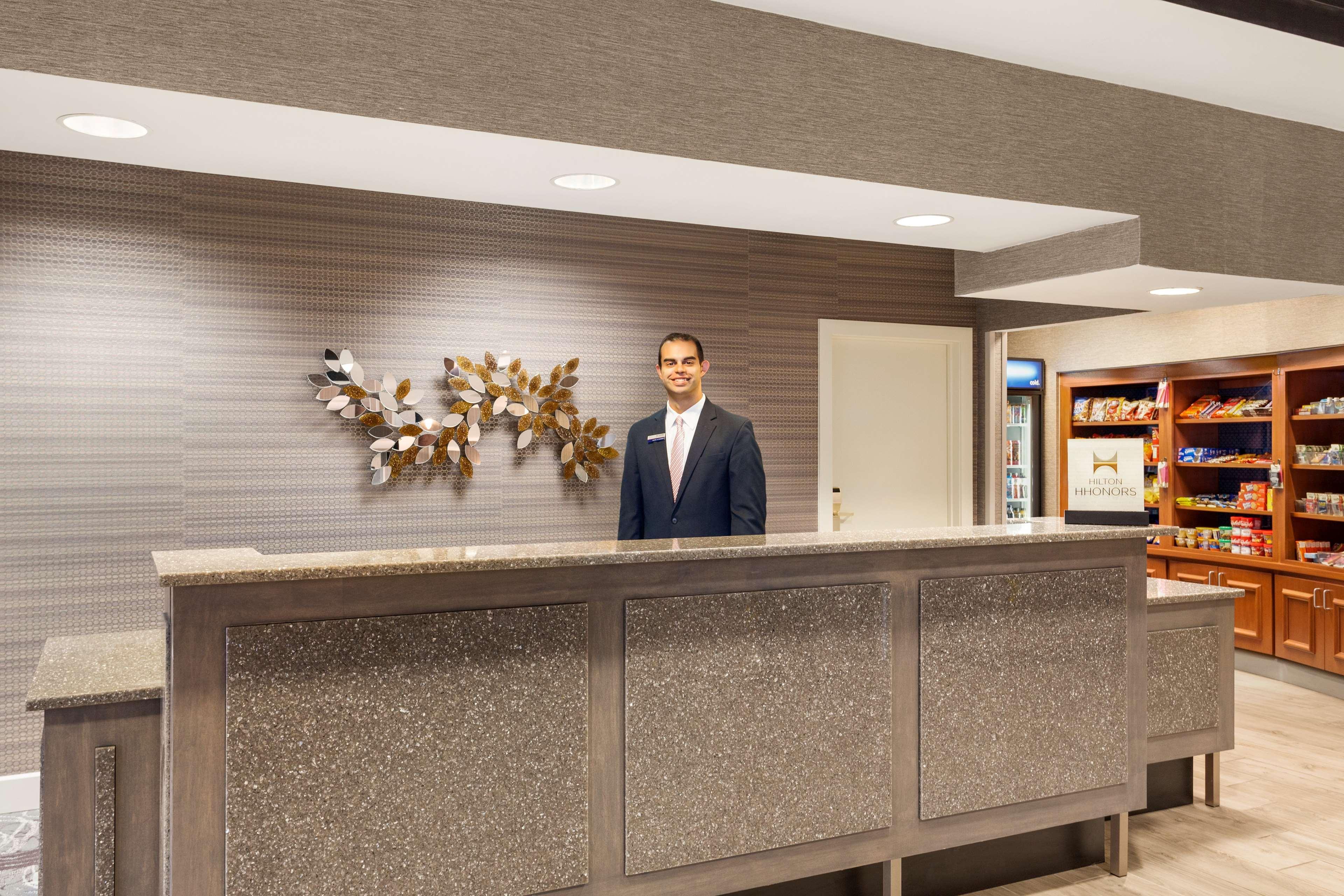 Hampton Inn & Suites Denver-Cherry Creek Экстерьер фото