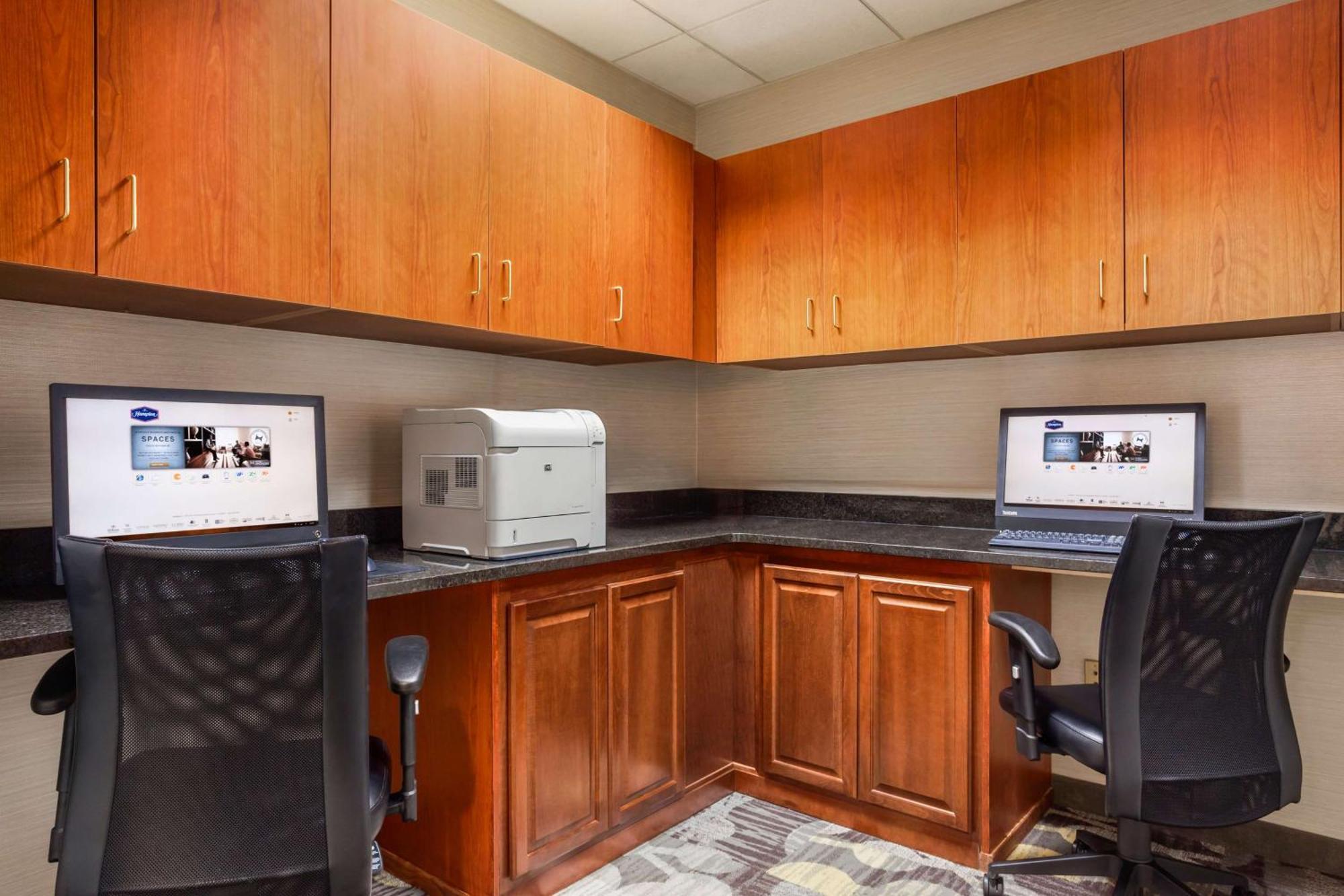 Hampton Inn & Suites Denver-Cherry Creek Экстерьер фото