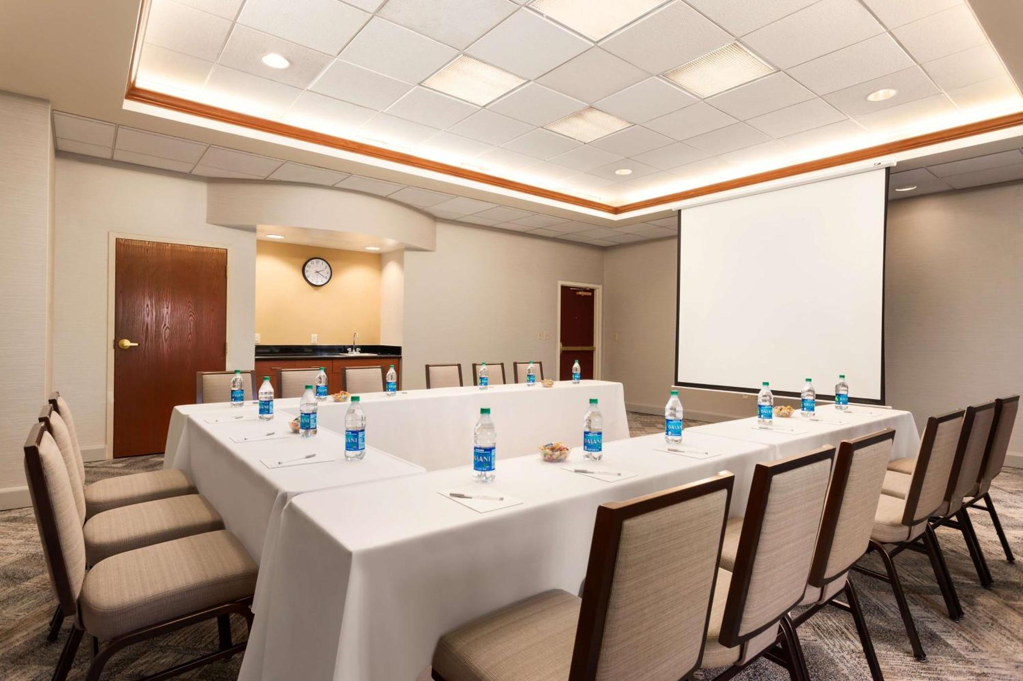 Hampton Inn & Suites Denver-Cherry Creek Экстерьер фото